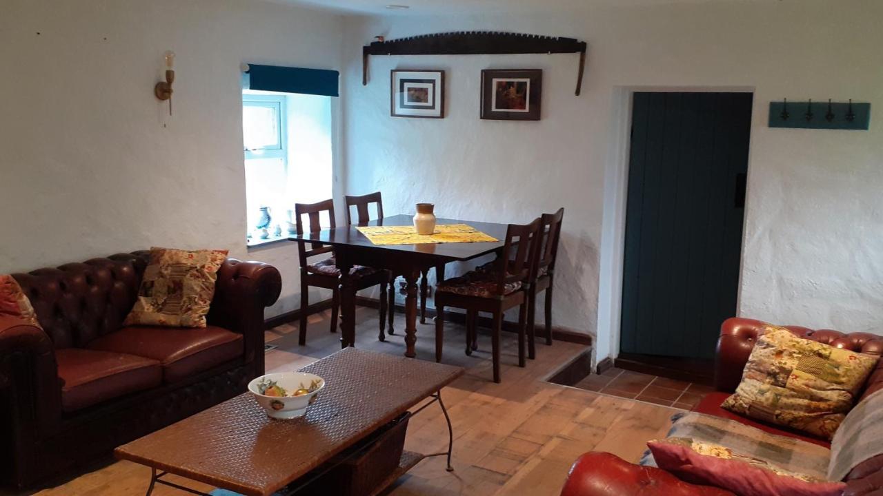 The Rockhouse - Cosy Stone Built Thatch Cottage Dungloe Eksteriør bilde
